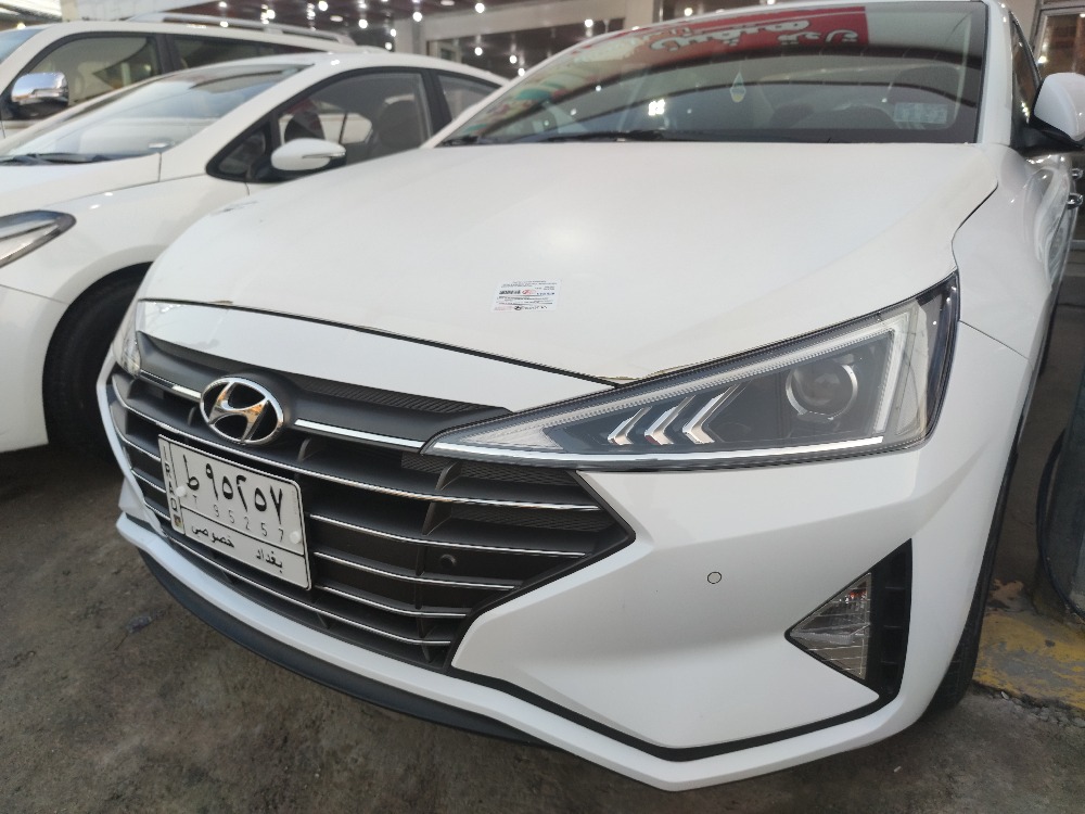 هیوندای ئەلەنترا